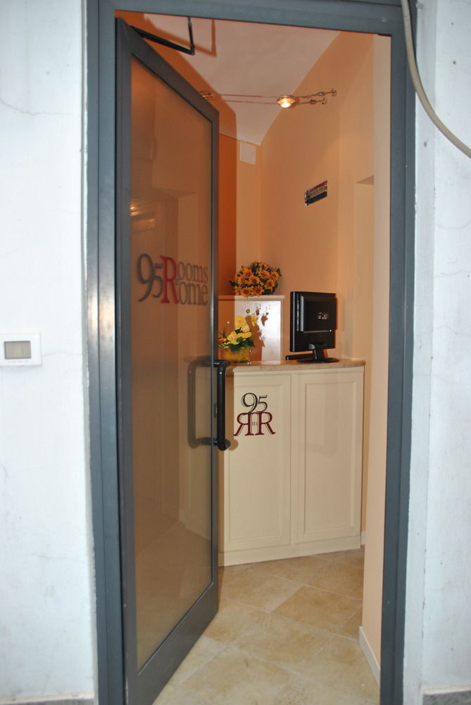 95 Rooms In Rome Exterior photo